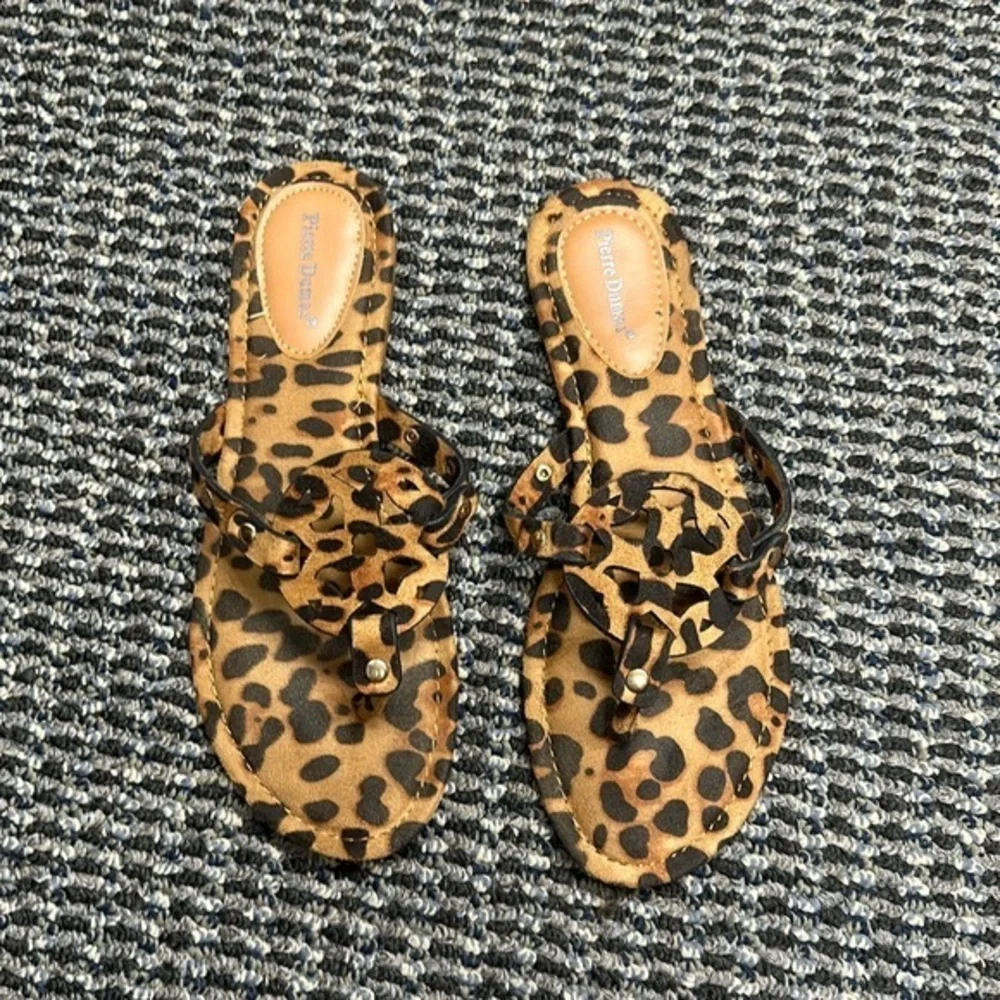 Comfy Sandals Pierre Dumas Sandals EUC Size 8.5 - Picture 1 of 7